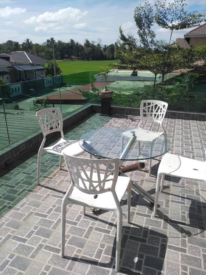 Farisha Homestay Алор Сетар Екстериор снимка