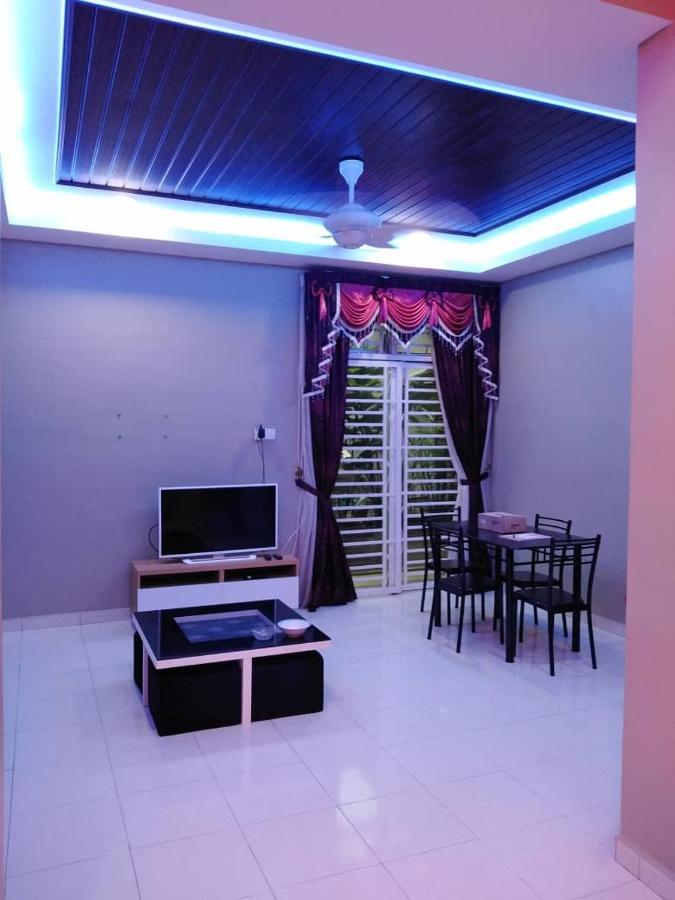 Farisha Homestay Алор Сетар Екстериор снимка